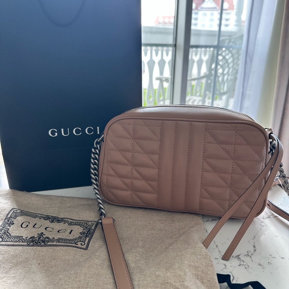 Gucci Marmot Bag - Picture 3 of 17
